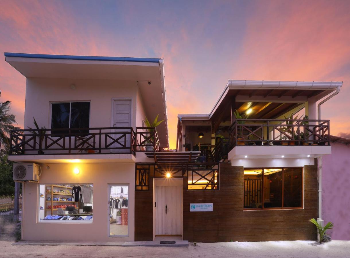 Hotel Surf Yoga Camp Thulusdhoo Exterior foto